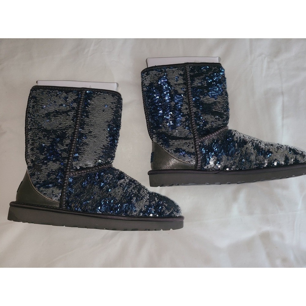 UGG Australia Classic Sparkle Blue Silver Sequin Boots 1002978 Womens 9 NEW
